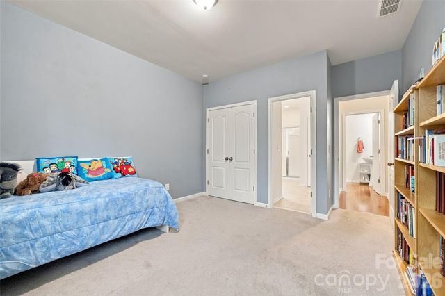 2440 Flintshire Lane, Gastonia, NC 28056