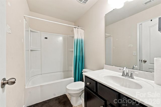 2440 Flintshire Lane, Gastonia, NC 28056