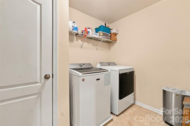 2440 Flintshire Lane, Gastonia, NC 28056