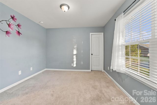 2440 Flintshire Lane, Gastonia, NC 28056