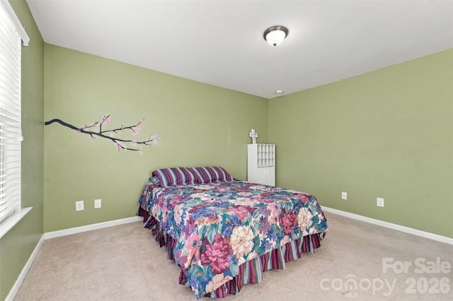 2440 Flintshire Lane, Gastonia, NC 28056