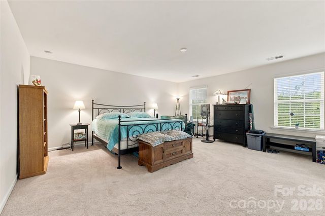 2440 Flintshire Lane, Gastonia, NC 28056