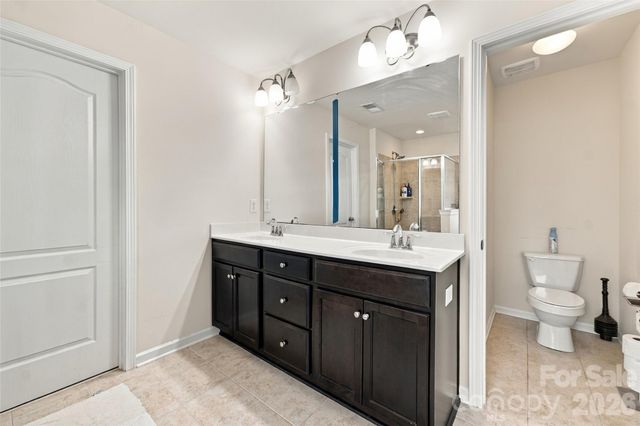 2440 Flintshire Lane, Gastonia, NC 28056