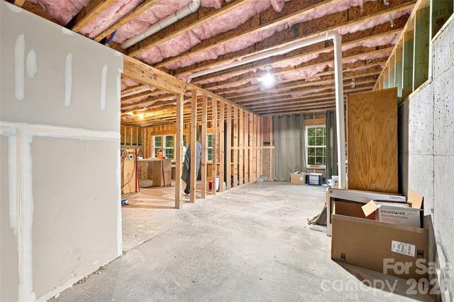 2440 Flintshire Lane, Gastonia, NC 28056