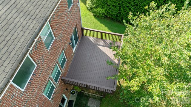 2440 Flintshire Lane, Gastonia, NC 28056