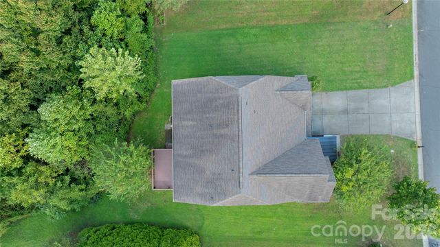 2440 Flintshire Lane, Gastonia, NC 28056