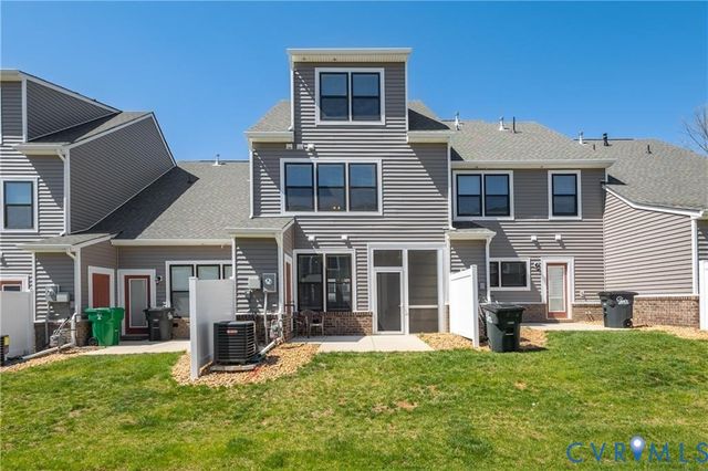 12221 Dutch Elm Cir, Midlothian, VA 23112