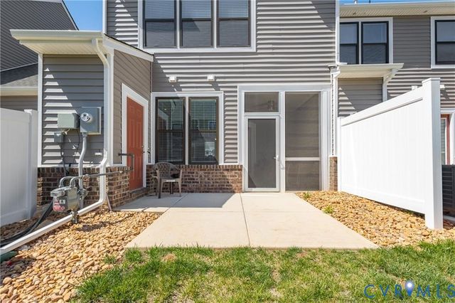 12221 Dutch Elm Cir, Midlothian, VA 23112