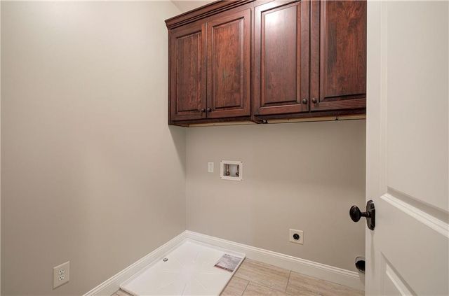 25 Mountain Creek Trail NE, Fairmount, GA 30139