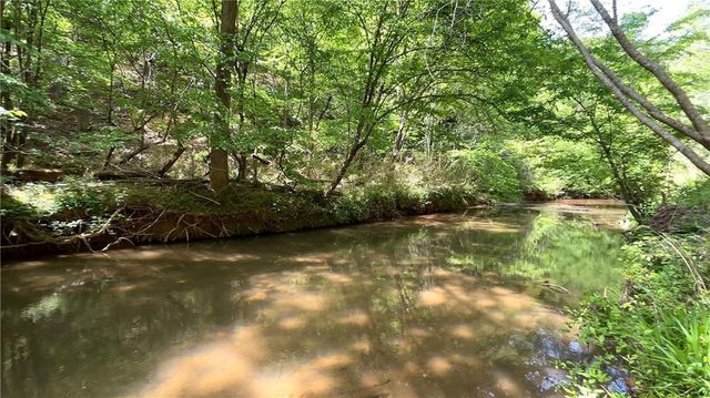 25 Mountain Creek Trail NE, Fairmount, GA 30139