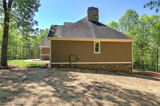 25 Mountain Creek Trail NE, Fairmount, GA 30139