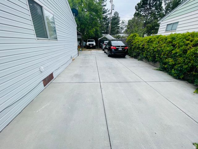5216 S PIEPER BLVD, Salt Lake City, UT 84118