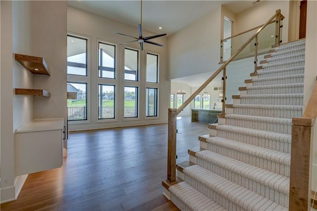573 South Shore Drive, Lake Winnebago, MO 64034