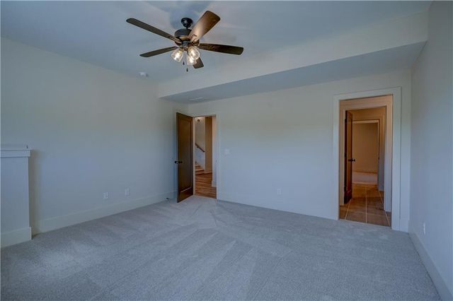 573 South Shore Drive, Lake Winnebago, MO 64034