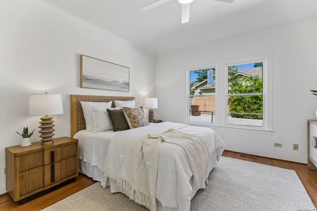 120 LAMONT AVE, Alamo Heights, TX 78209