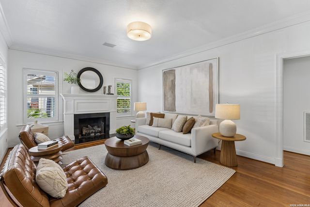 120 LAMONT AVE, Alamo Heights, TX 78209