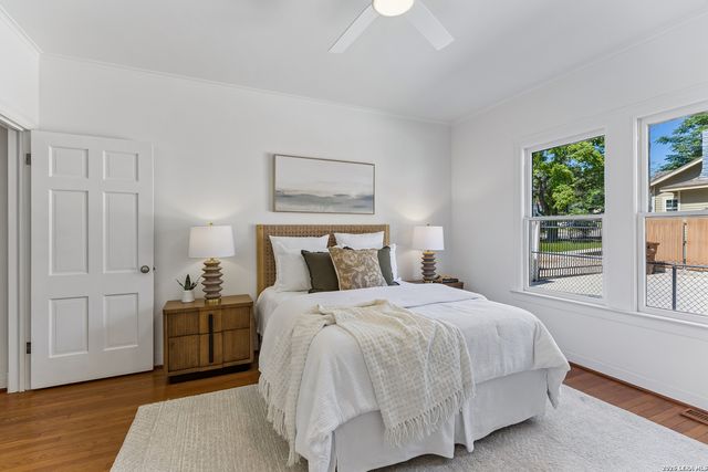 120 LAMONT AVE, Alamo Heights, TX 78209