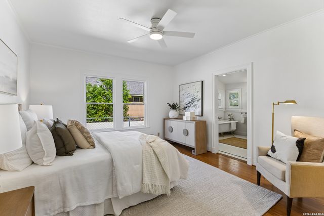 120 LAMONT AVE, Alamo Heights, TX 78209
