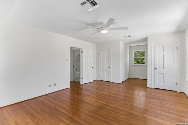 120 LAMONT AVE, Alamo Heights, TX 78209