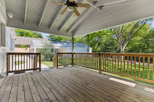 120 LAMONT AVE, Alamo Heights, TX 78209