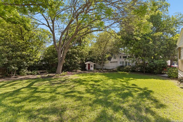120 LAMONT AVE, Alamo Heights, TX 78209