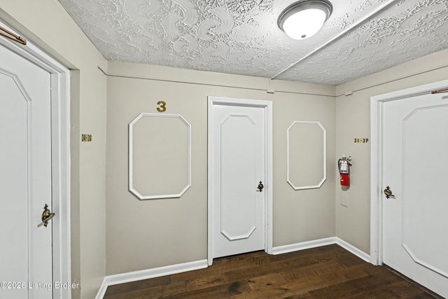4875 Sherburn Ln 3D, Louisville, KY 40207