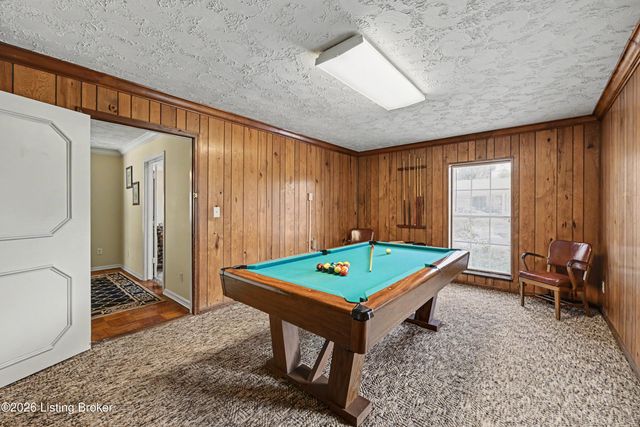 4875 Sherburn Ln 3D, Louisville, KY 40207