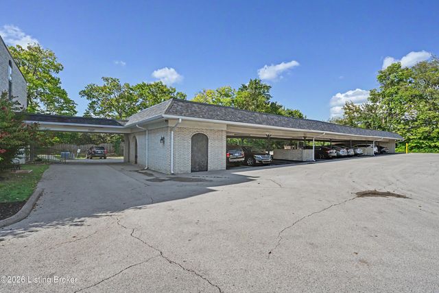 4875 Sherburn Ln 3D, Louisville, KY 40207