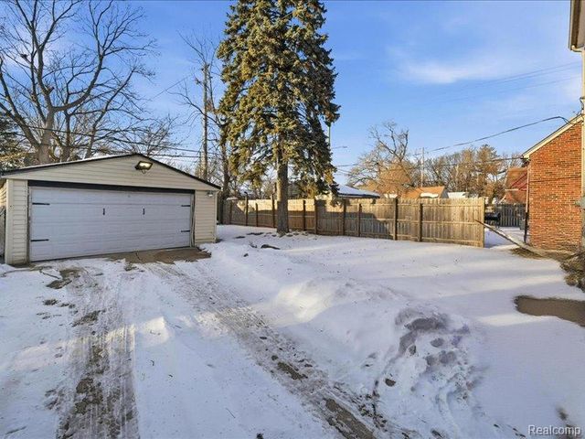 11323 Lansdowne Street, Detroit, MI 48224