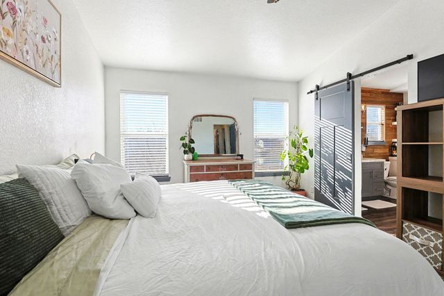 729 S Longbranch Dr, Maize, KS 67101