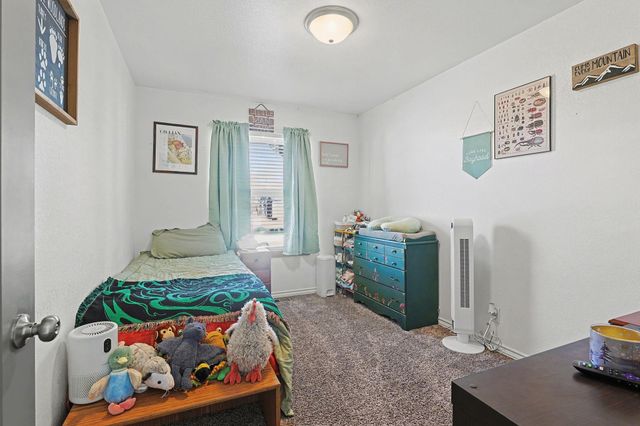 729 S Longbranch Dr, Maize, KS 67101