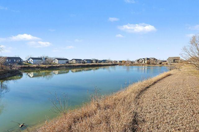 729 S Longbranch Dr, Maize, KS 67101