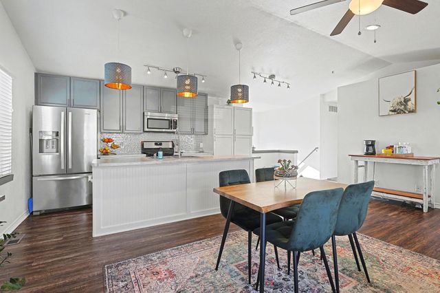 729 S Longbranch Dr, Maize, KS 67101