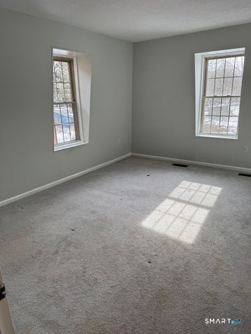 1 Russell Street APT 18, Middletown, CT 06457