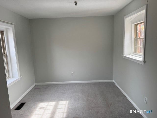 1 Russell Street APT 18, Middletown, CT 06457