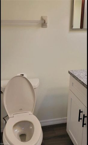 5622 Foxlake DR, North Fort Myers, FL 33917