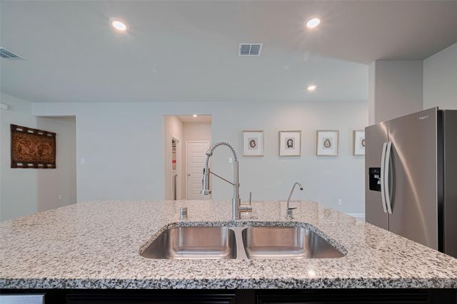 10005 Hermann Trace, Texas City, TX 77591