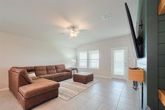 10005 Hermann Trace, Texas City, TX 77591