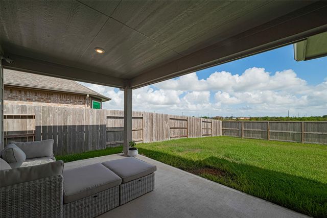 10005 Hermann Trace, Texas City, TX 77591