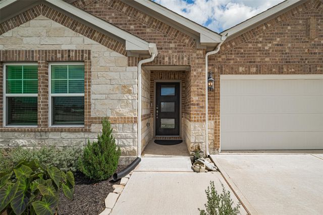 10005 Hermann Trace, Texas City, TX 77591