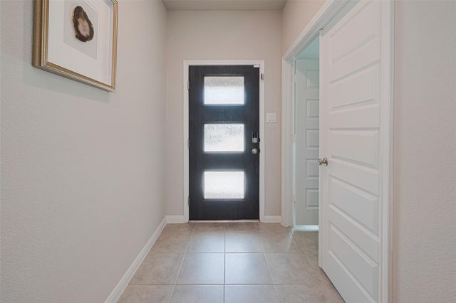 10005 Hermann Trace, Texas City, TX 77591