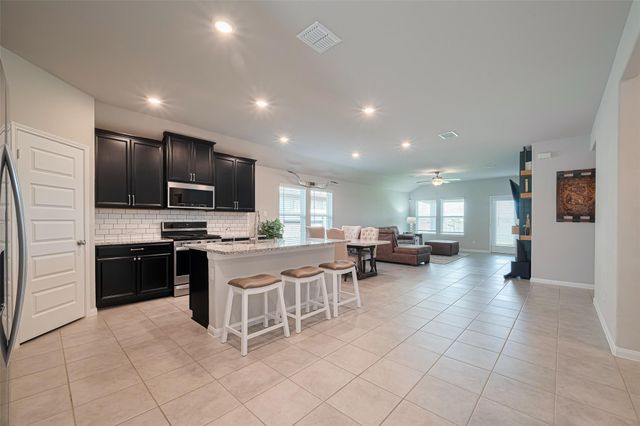 10005 Hermann Trace, Texas City, TX 77591