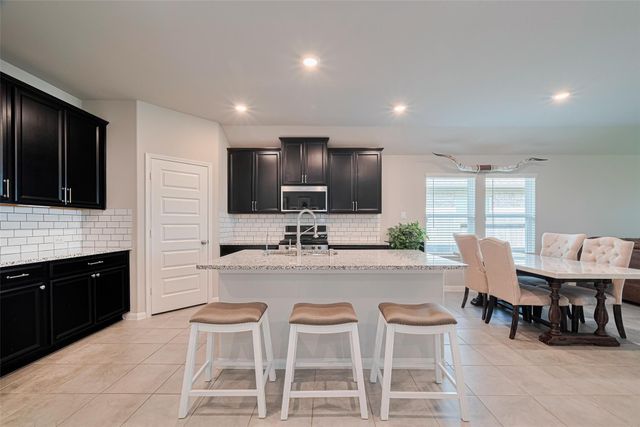 10005 Hermann Trace, Texas City, TX 77591