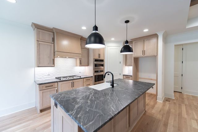 615 Hollow Wood Trl, Mount Juliet, TN 37122