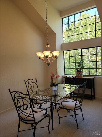 178 Pelican Ln, Novato, CA 94949