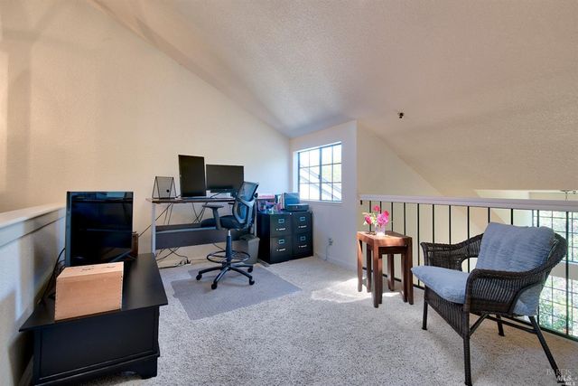 178 Pelican Ln, Novato, CA 94949