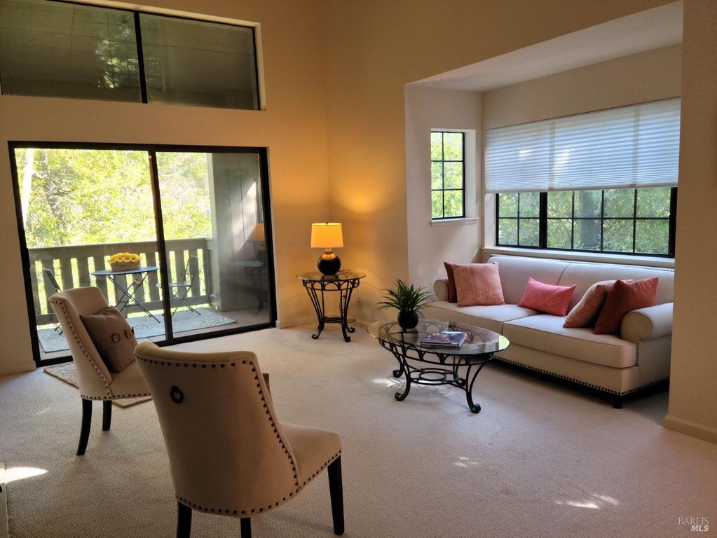 178 Pelican Ln, Novato, CA 94949