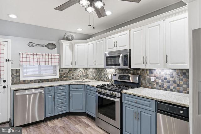 2813 WILMOT ST, Philadelphia, PA 19137