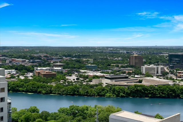 610 Davis ST 2404, Austin, TX 78701
