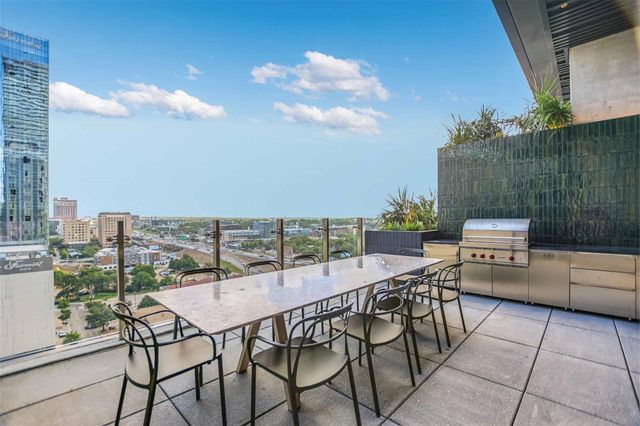610 Davis ST 2404, Austin, TX 78701